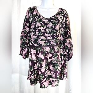 3/$20 Simply Noelle L/XL 12-14 Floral Top